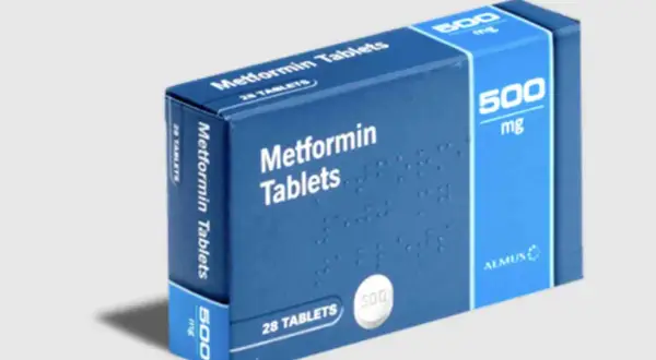 Opakowanie Metforminy 500 mg. Pierwsze efekty po metforminie mogą być widoczne już po kilku tygodniach stosowania.