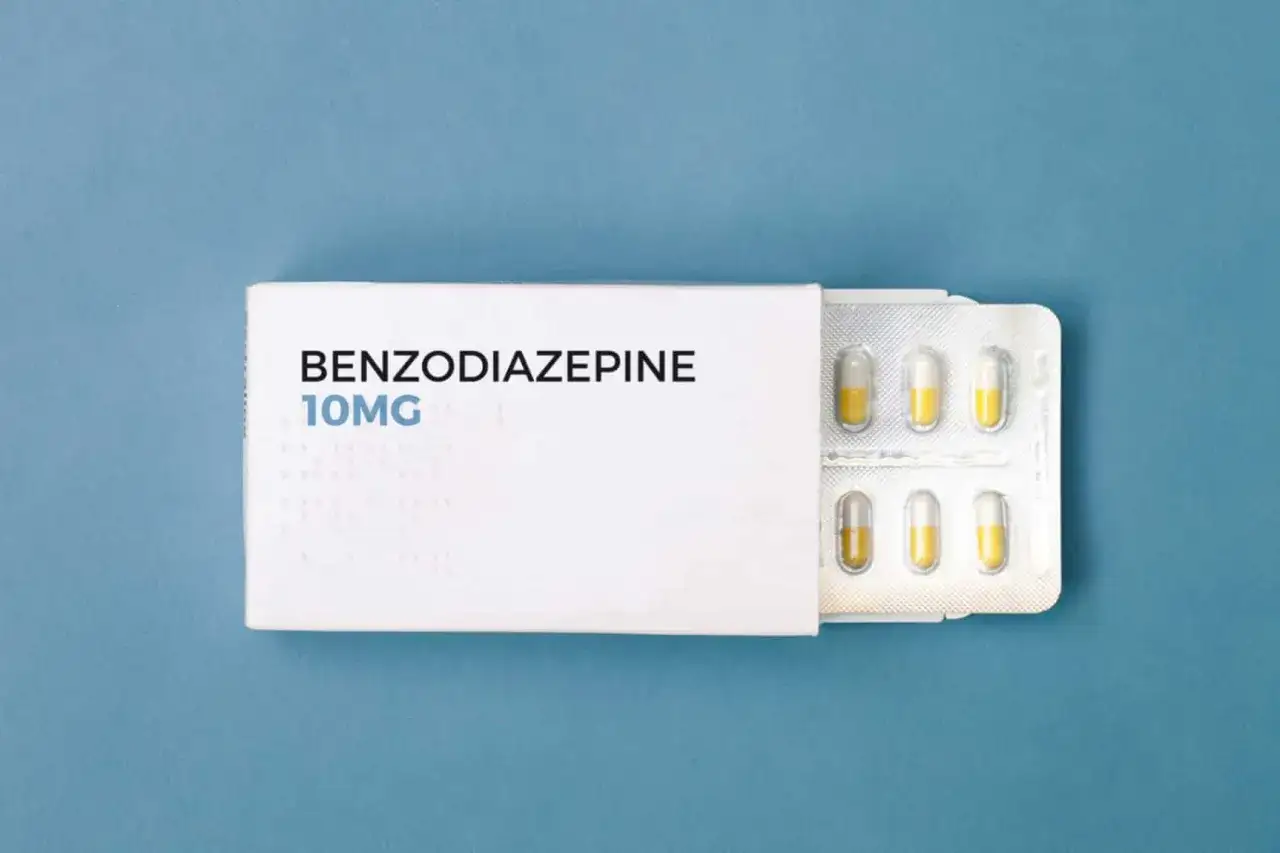 Opakowanie lek&oacute;w na nerwicę: benzodiazepiny 10mg w blistrze.
